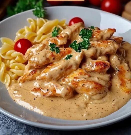 Krämig kycklingpasta med grädde, citron och parmesan – enkel vardagslyx 25 559227589 122178340166567784 4477160310504328584 n