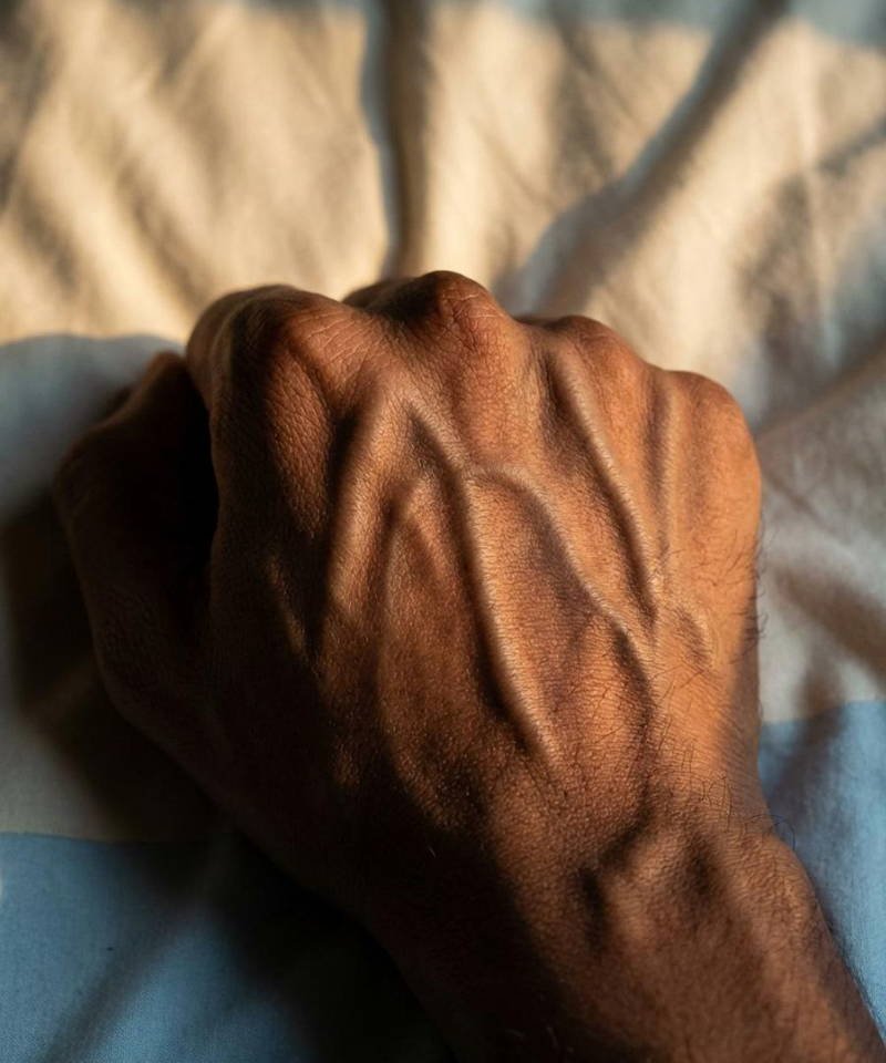 Why Your Veins Look More Visible at Night 25 anh post 2026 01 22T222609.636